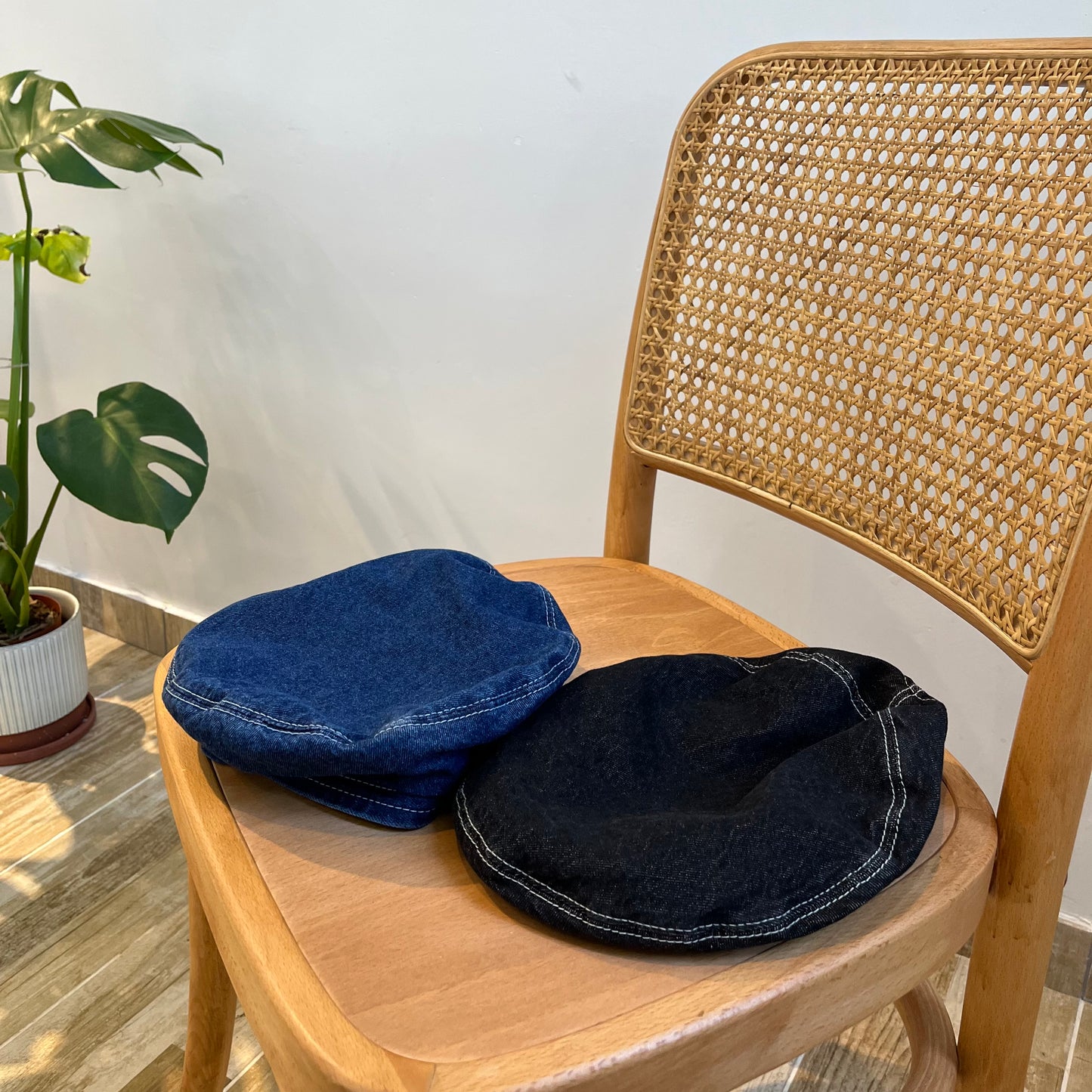 H02- Denim Beret