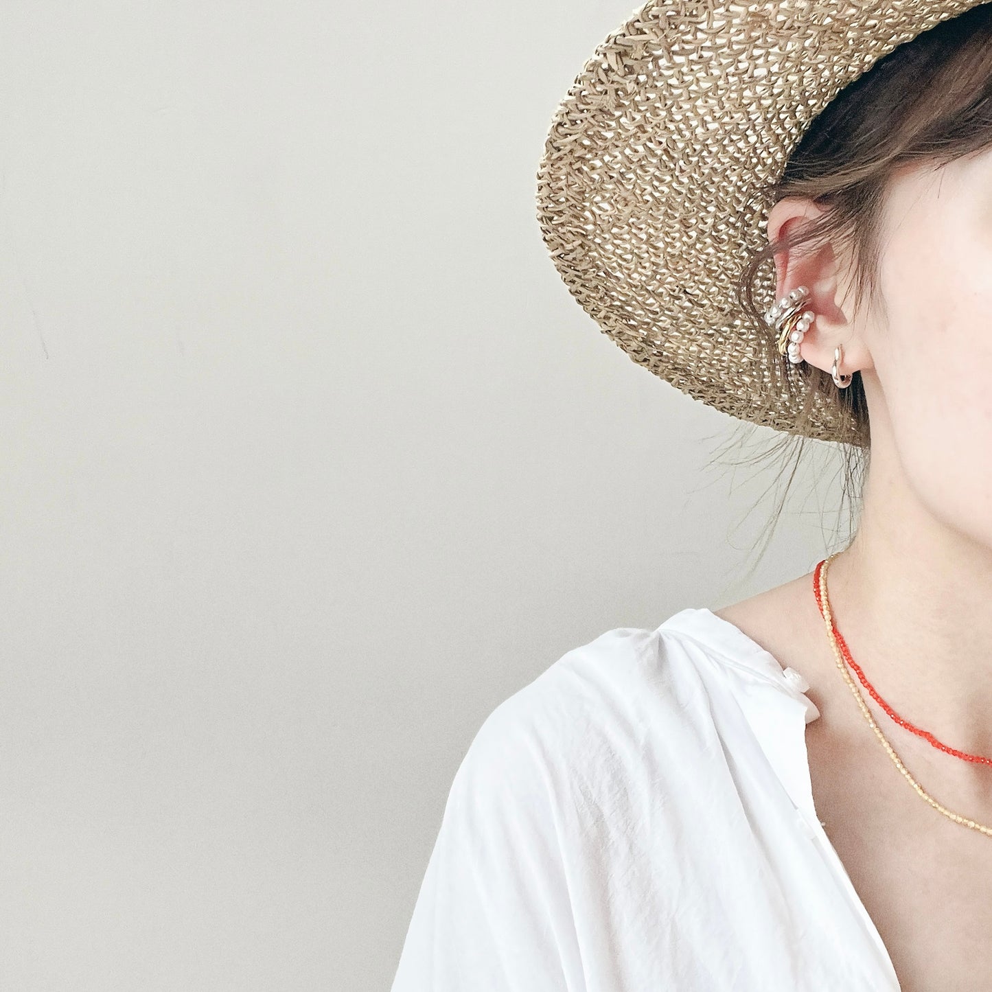 Pearl double round ear cuff