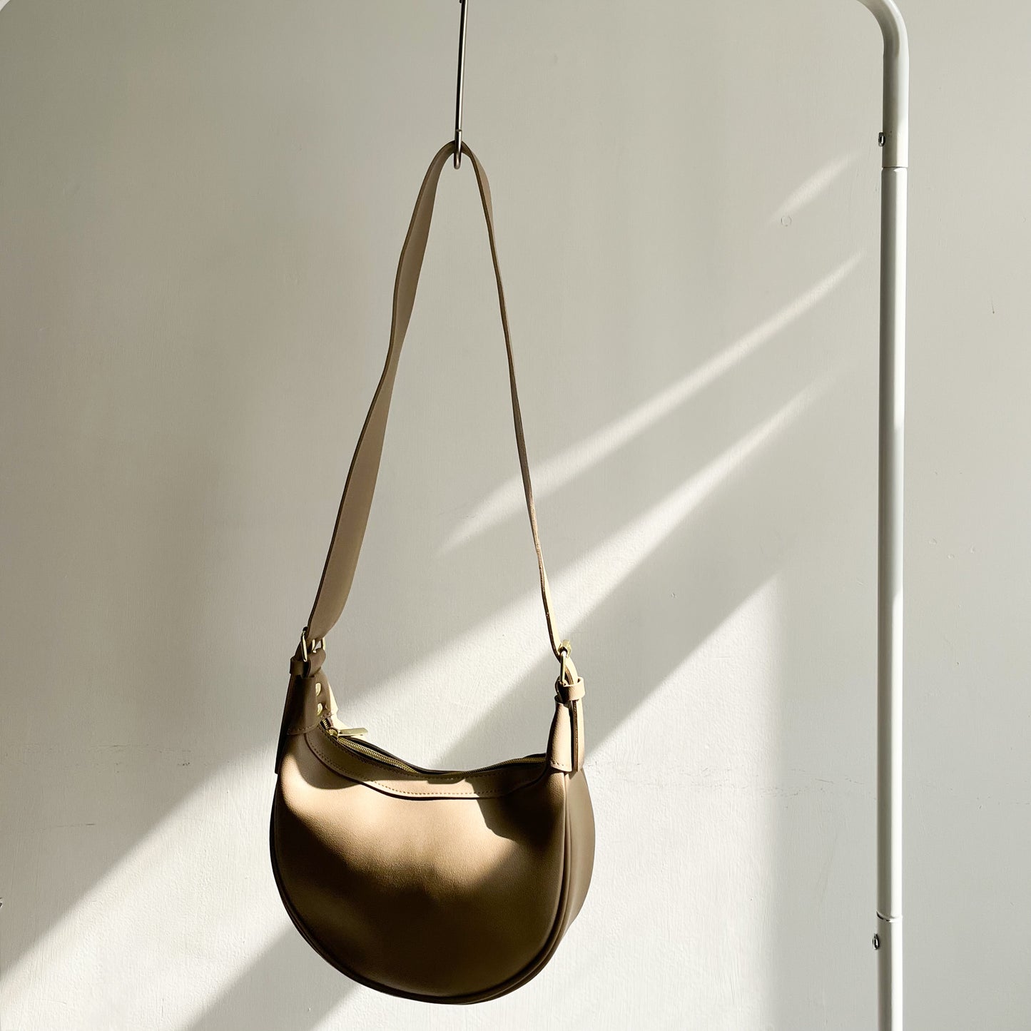 BG11- 2 Way Moon Bag