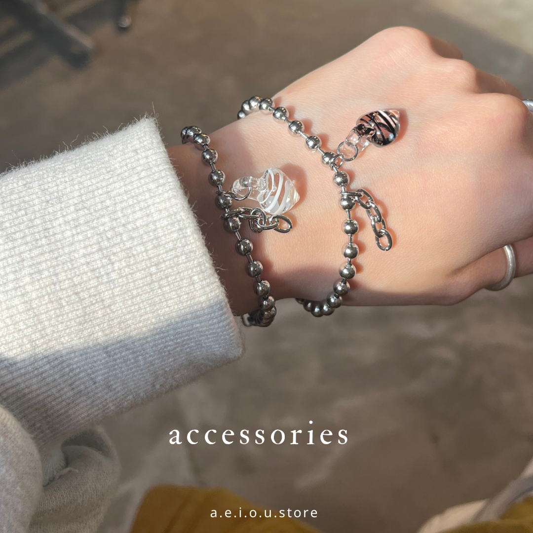 AC39- Heart Bracelet