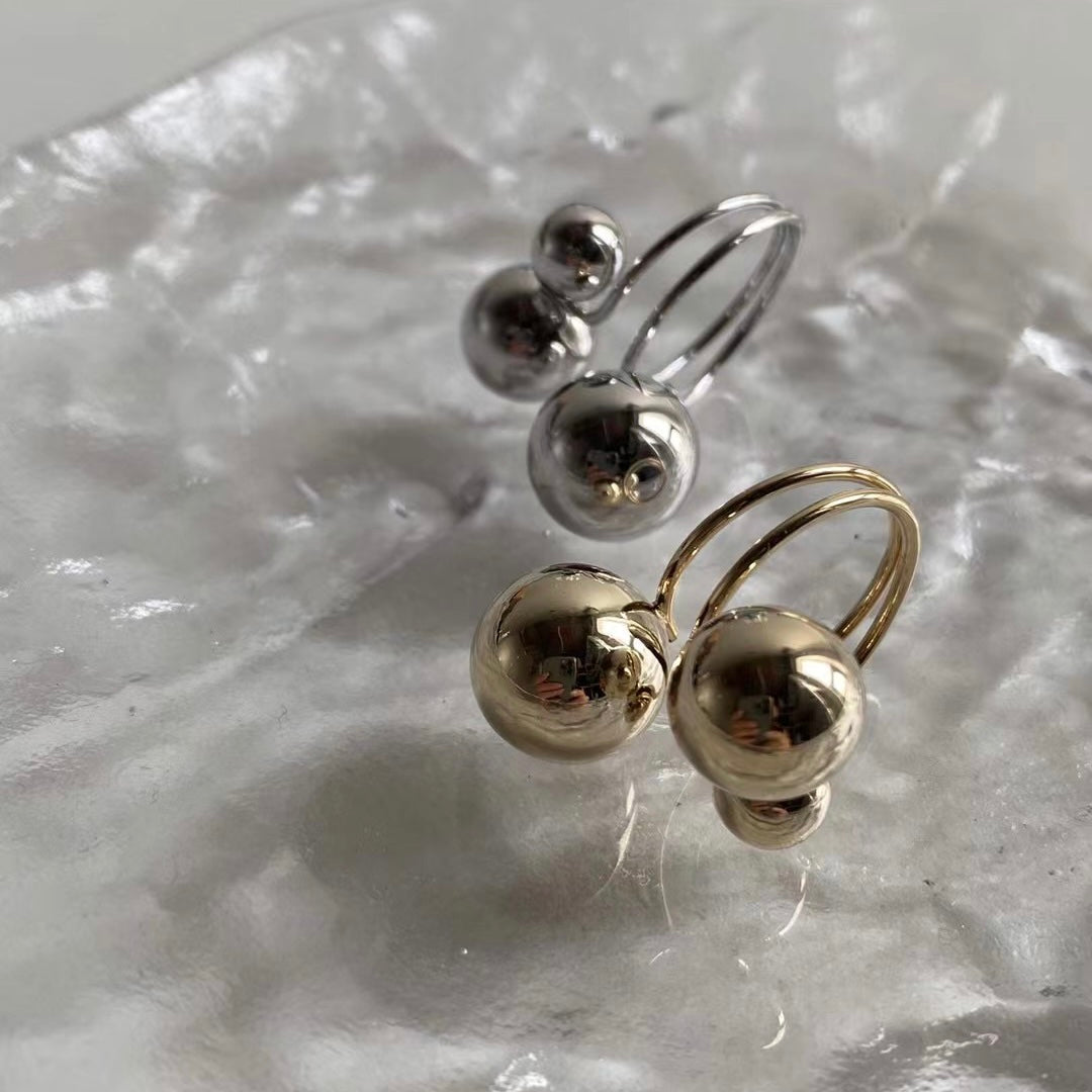 AC01 - Ball Ball Rings