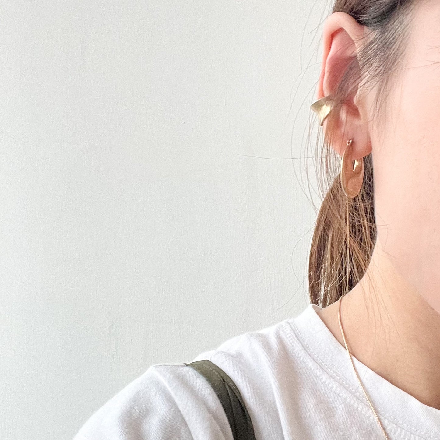 AC17- 啞面Earcuff