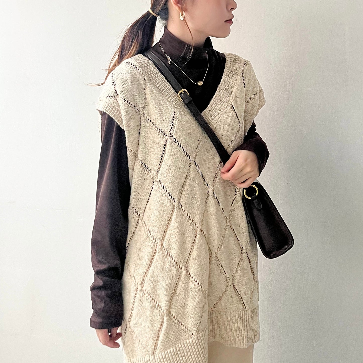 TP49- Neck Knitted Top