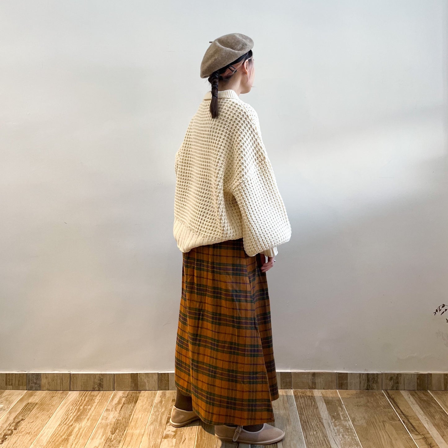 Che Dot Skirt