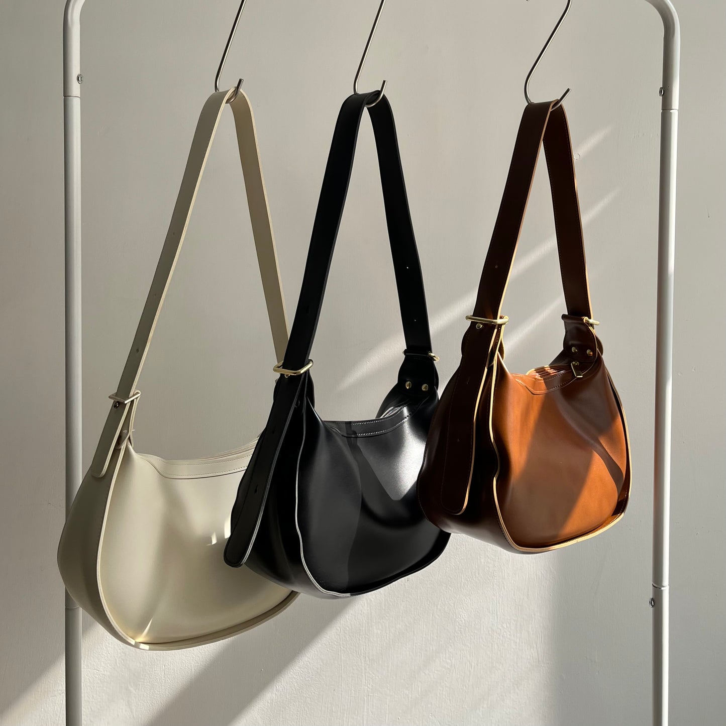 BG04- Hot items!! U Bag