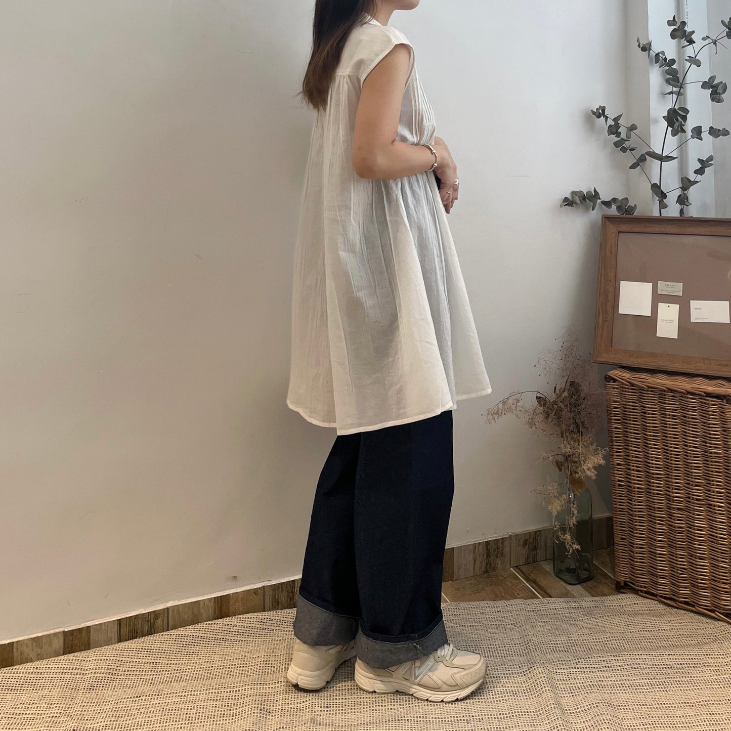 Basic Straight Jeans