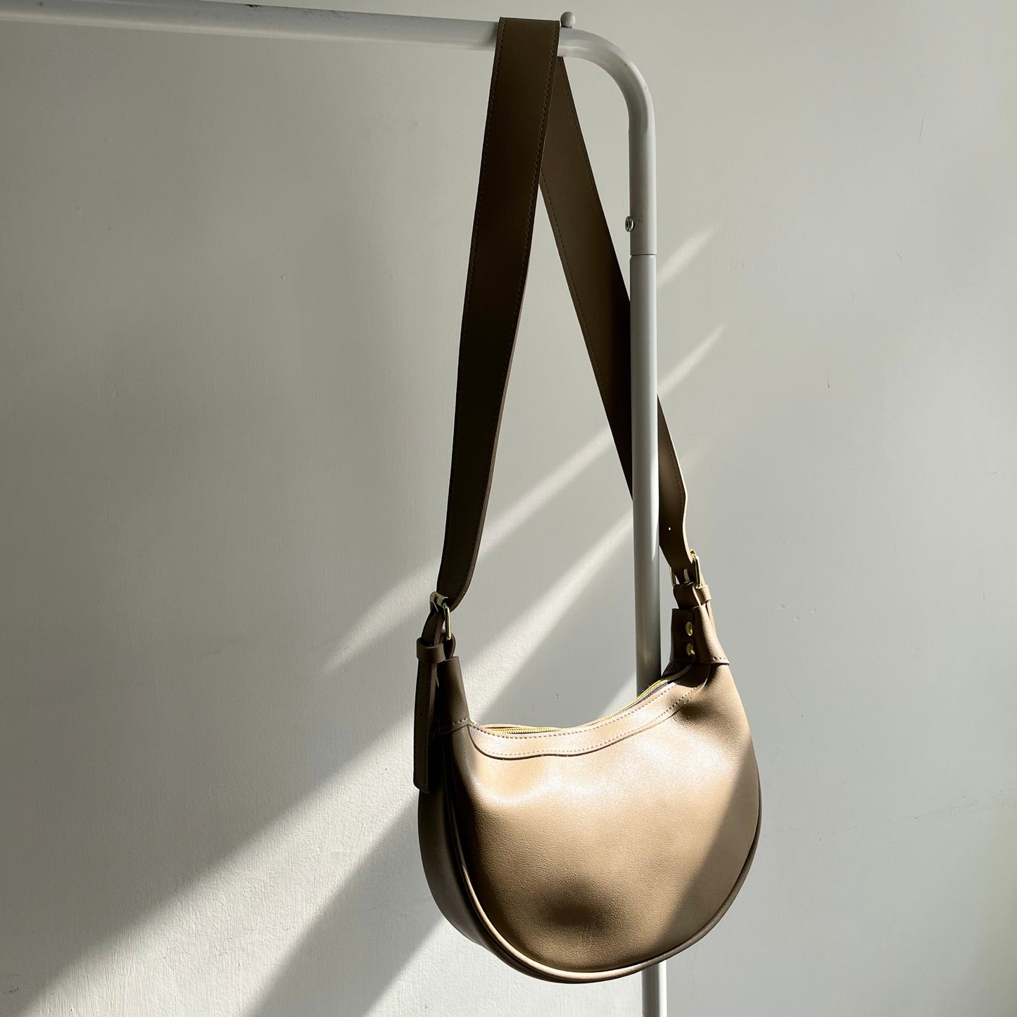 BG11- 2 Way Moon Bag