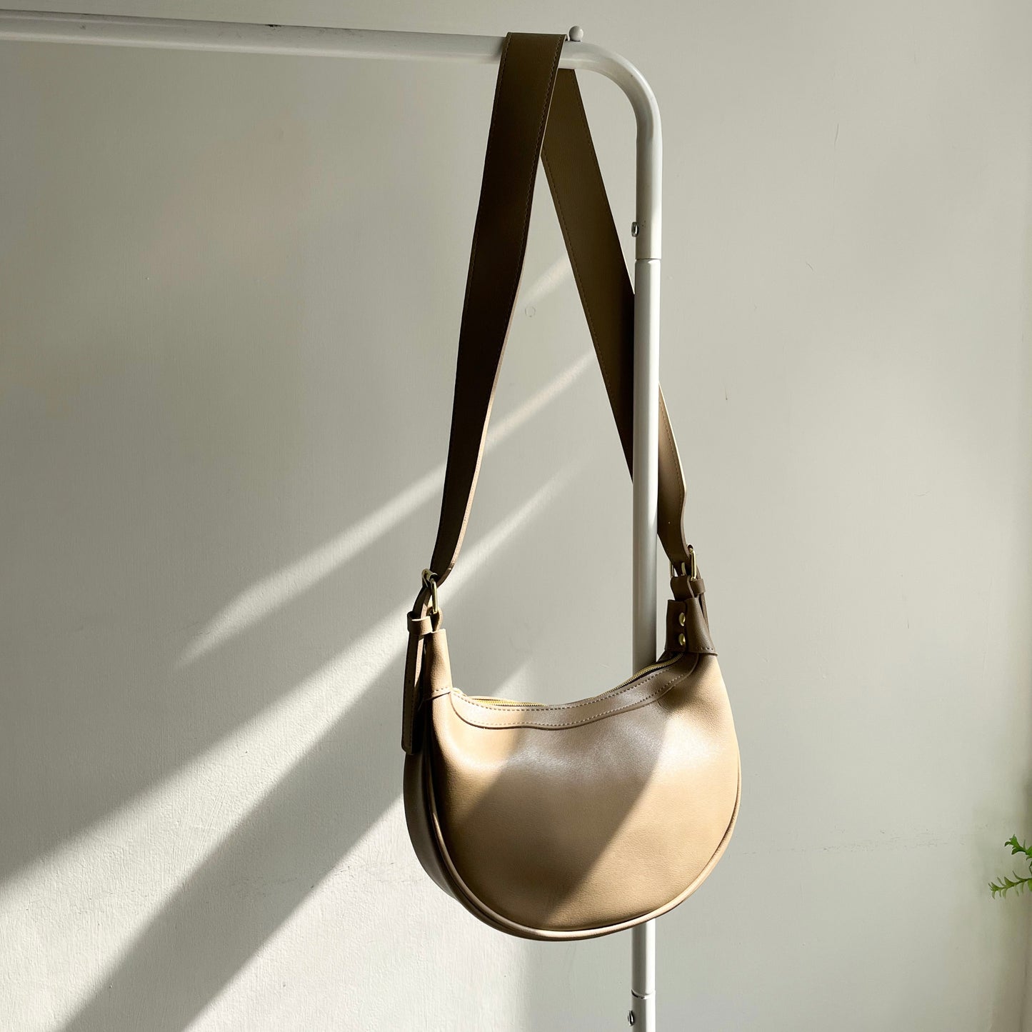 BG11- 2 Way Moon Bag