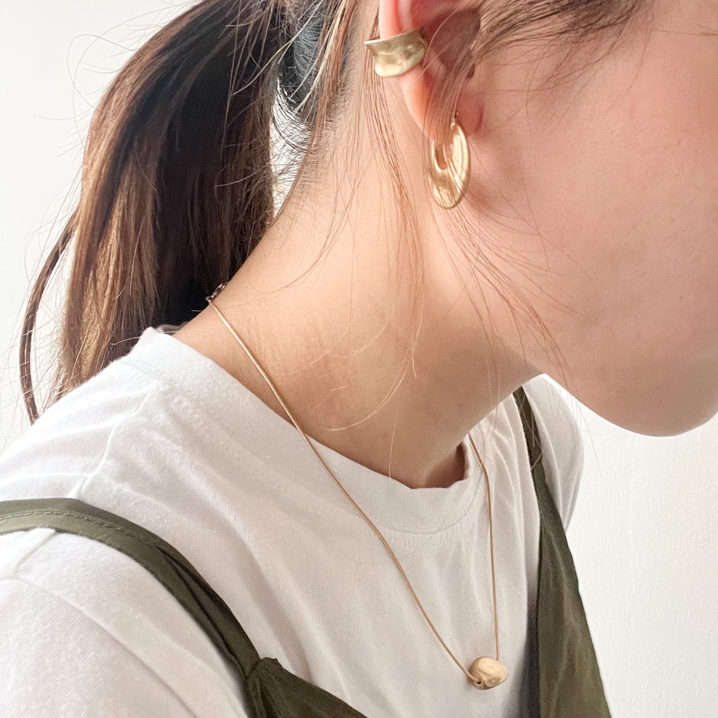 AC17- 啞面Earcuff
