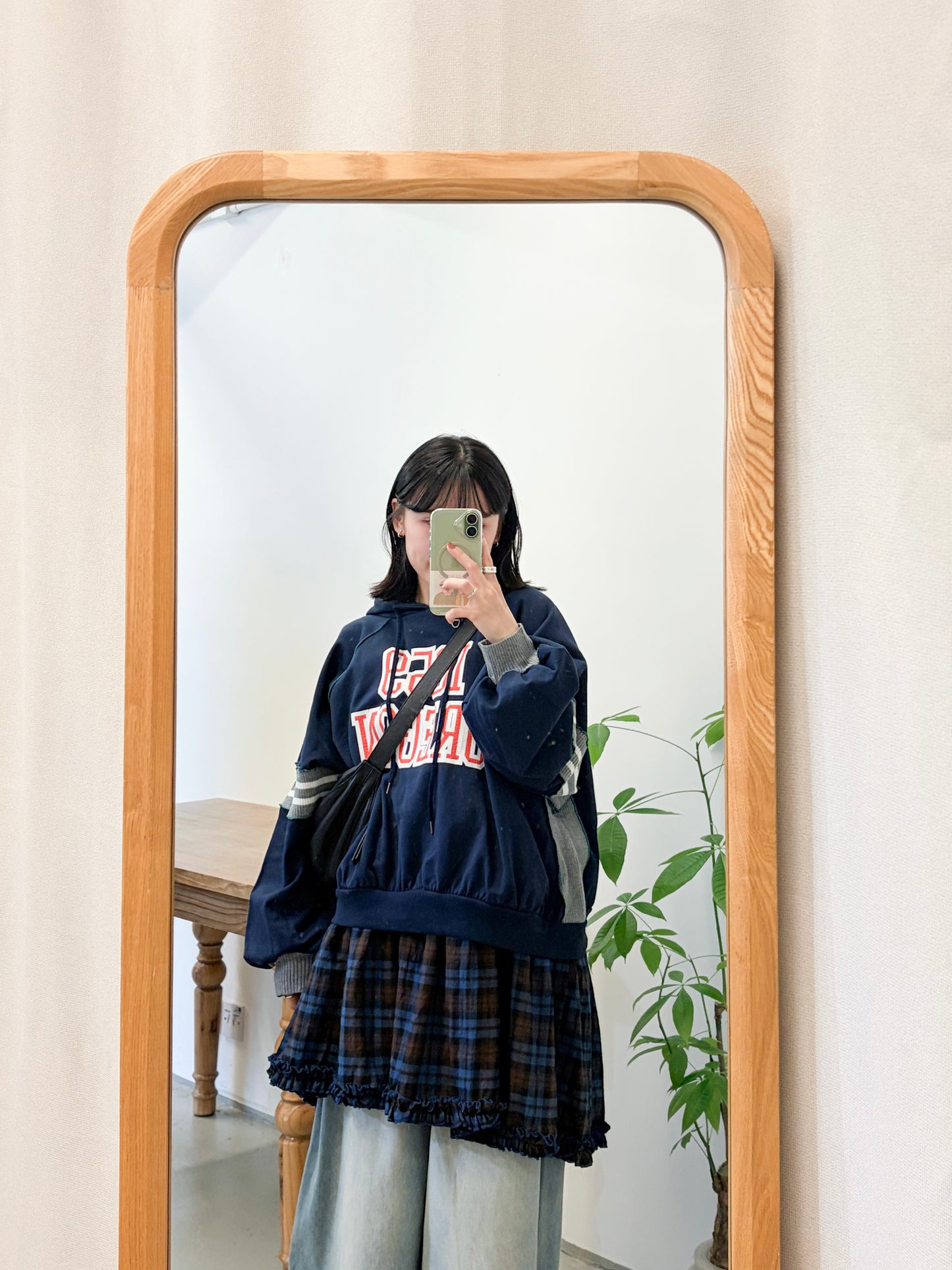 TP708- 拼布Printed Sweatshirt | Grey | Navy