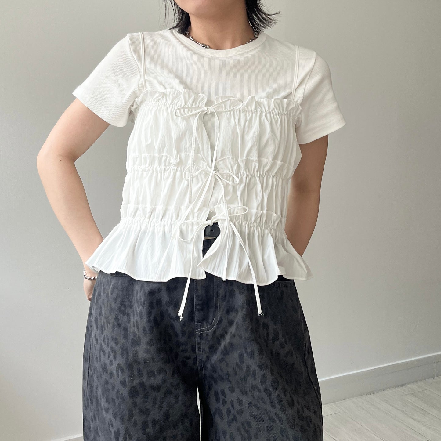TP511- 平口吊帶Ruffle Ribbon Vest | White | Black