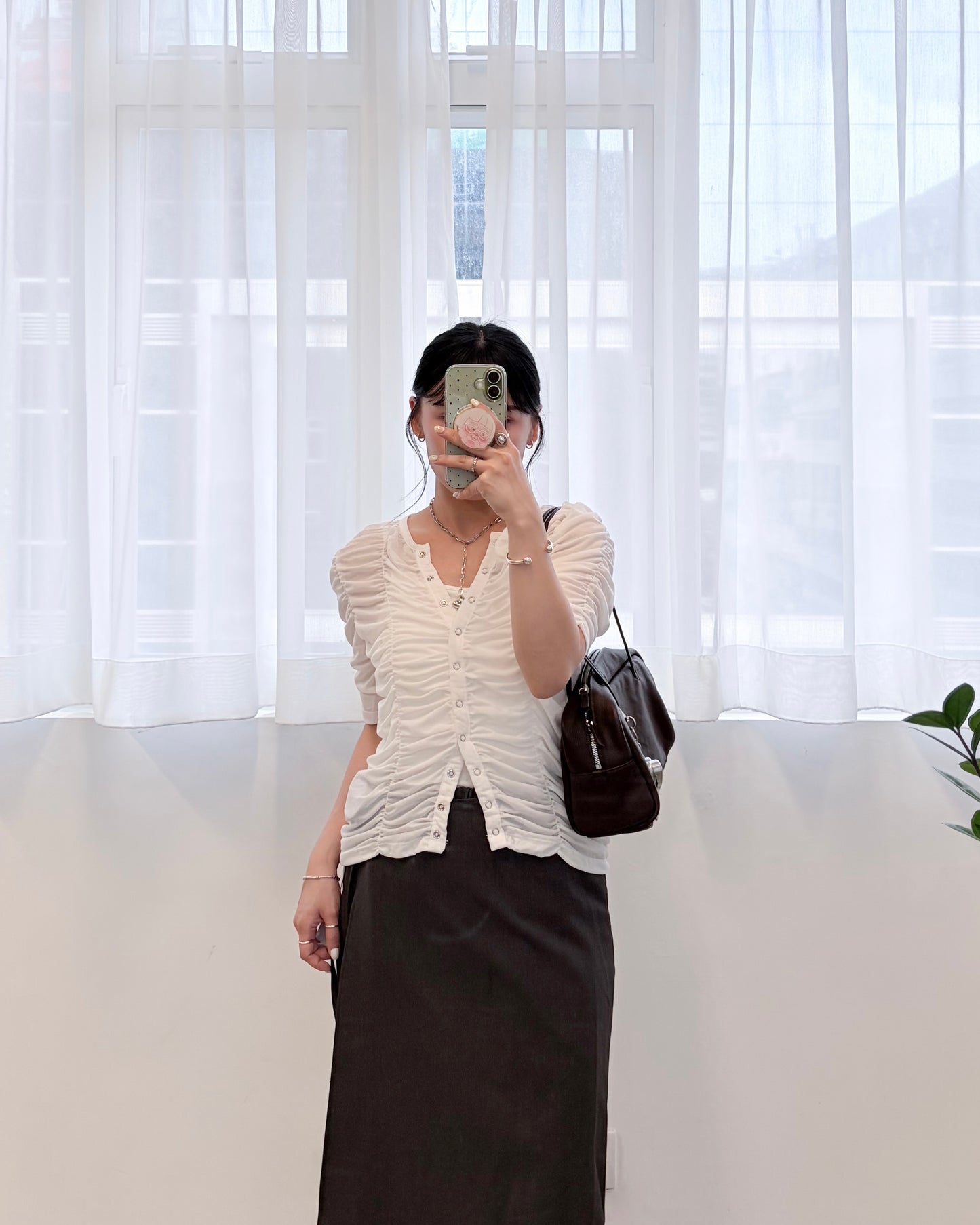 TP800- Shirring Short Sleeves Cardigan | White | Black
