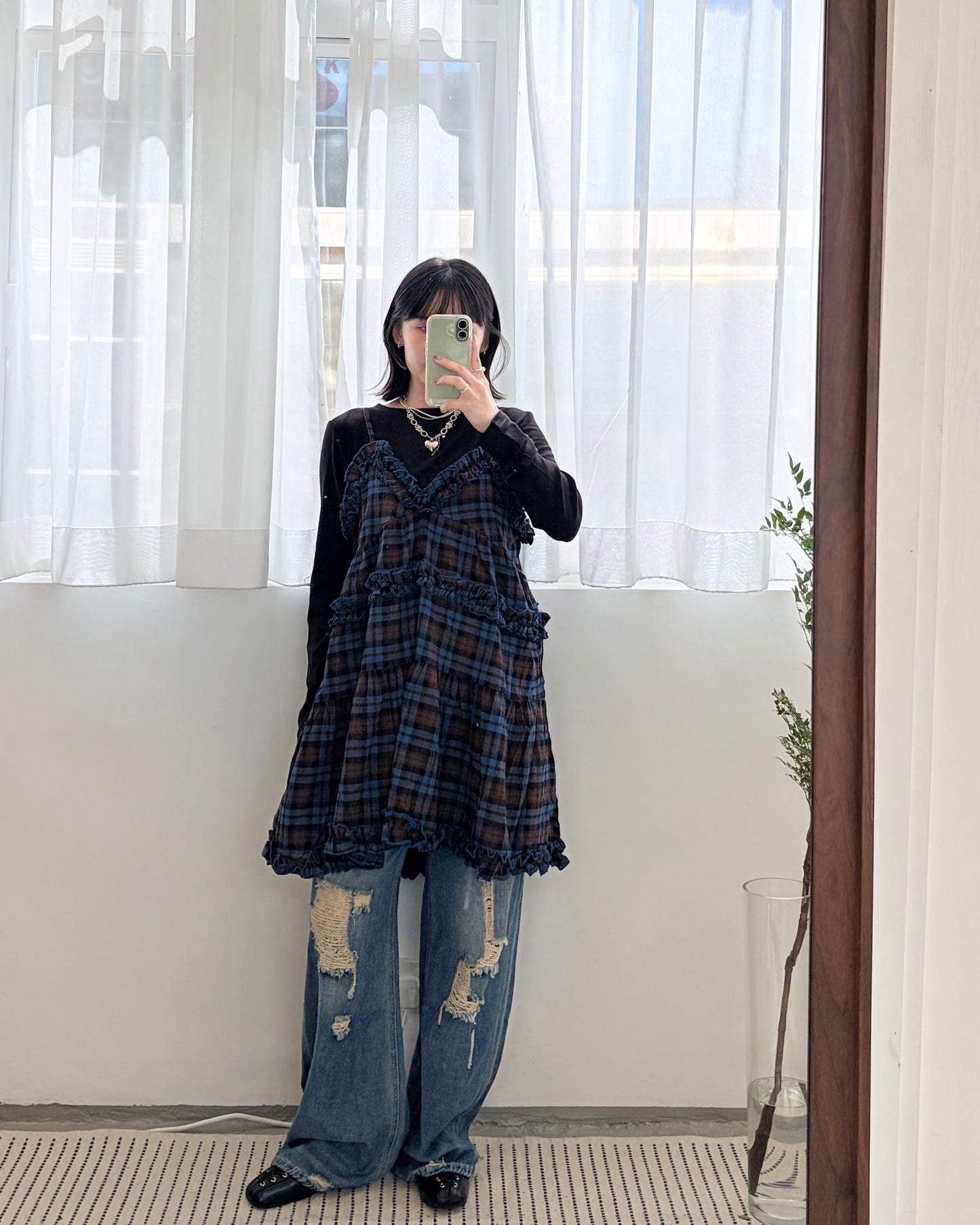 PT102- 破爛Lace Full Length Jeans