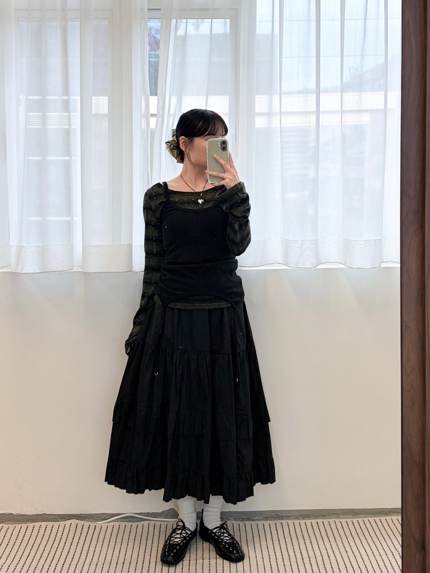 TP684- 破爛微喇叭袖橫間Top | Green | Brown