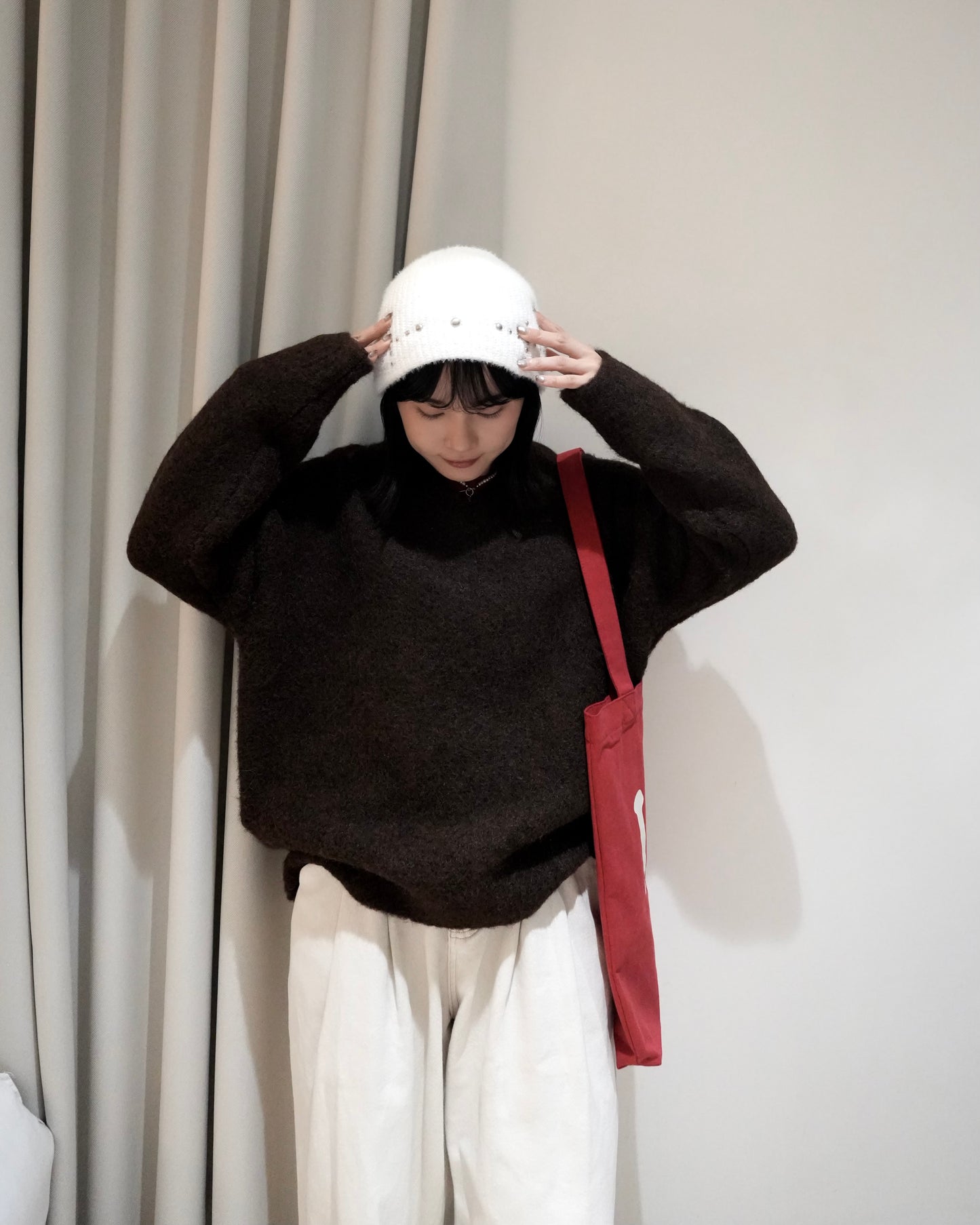 TP702- V Neck knit Top | Ivory | Camel | Brown