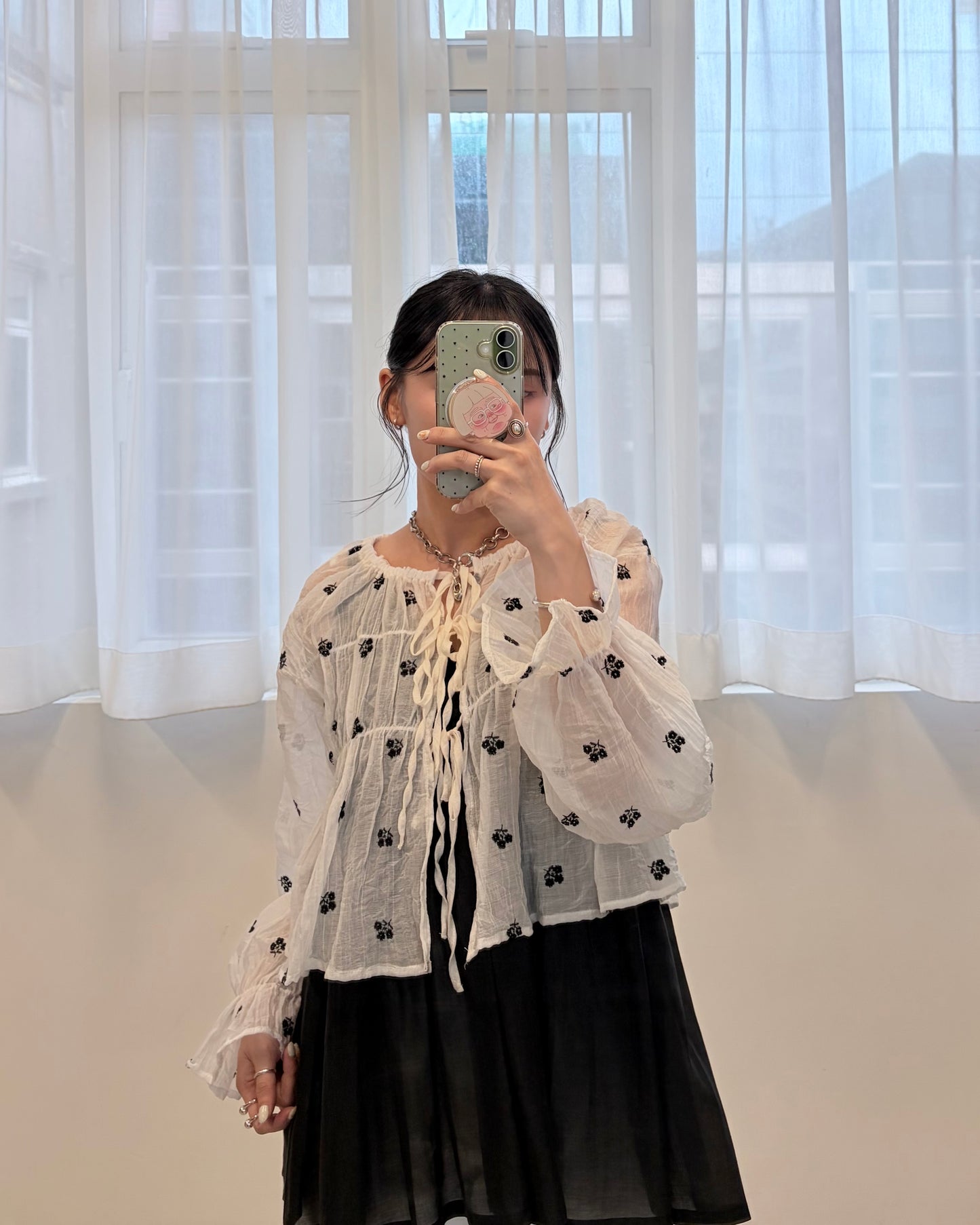 TP803- Flower Embroidery Blouse | White | Flower White | Flower Black