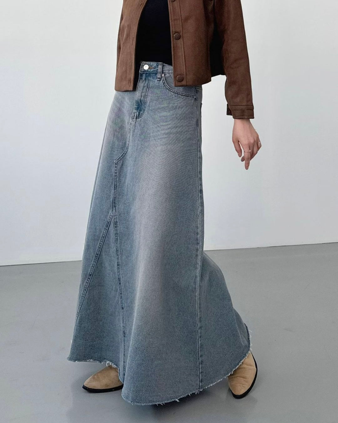 SK151- Daily Denim Skirt ( S / M )
