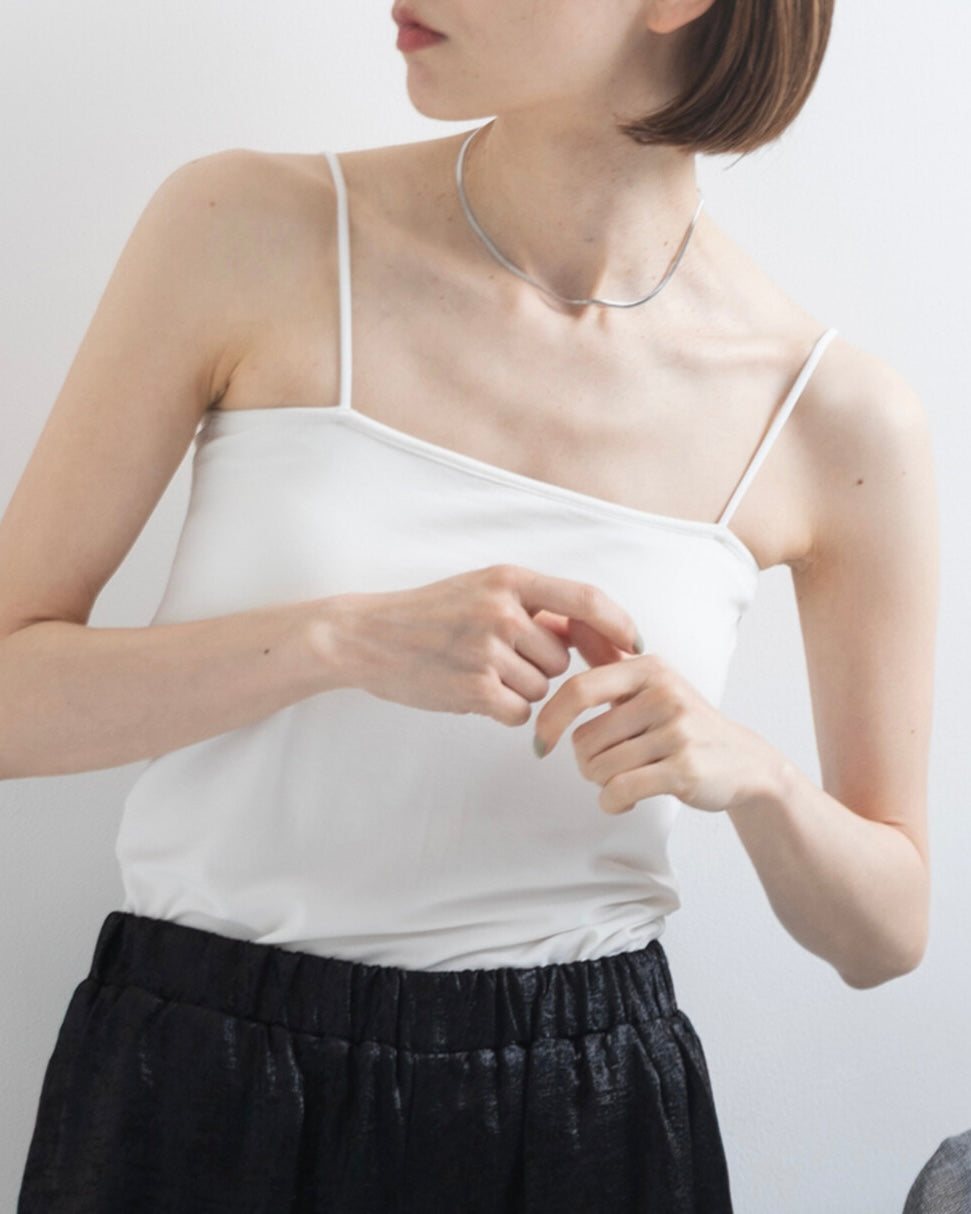 TP795- 🇯🇵UV Cooling Bamboo Bare Camisole with Cups | White | Red | Blue | MilkTea | Charcoal | Black no ( 涼感防UV )