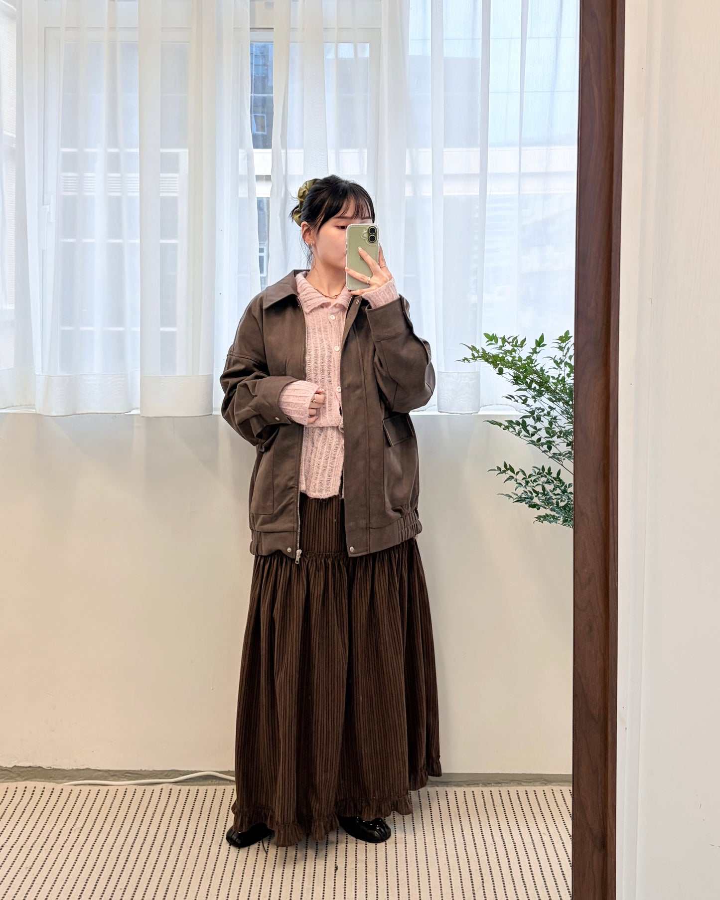 SK133- 薄燈芯絨條子Ruffle Skirt | Ivory | Brown