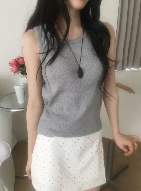 TP776- Daily Basic Vest | White | Black