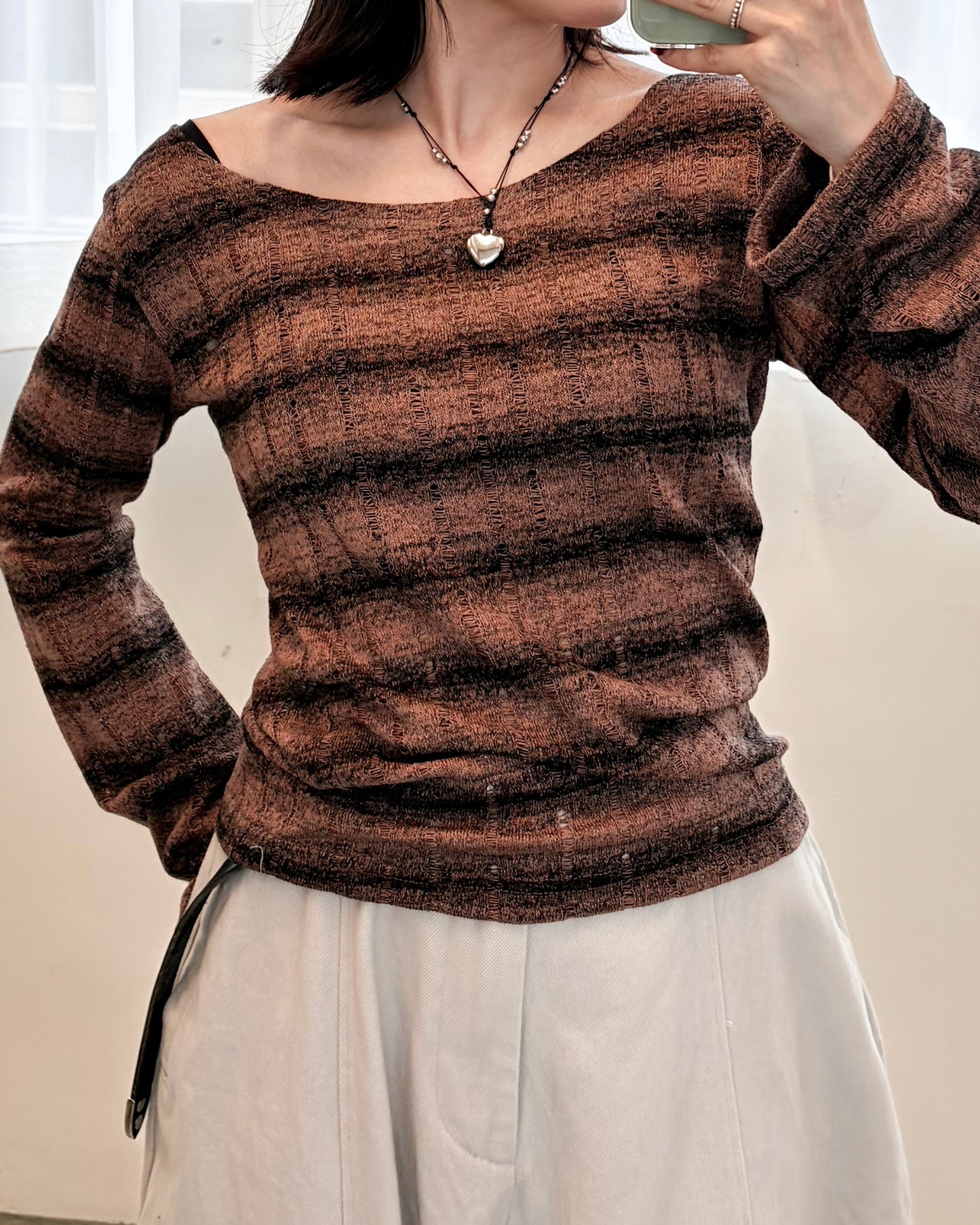 TP684- 破爛微喇叭袖橫間Top | Green | Brown