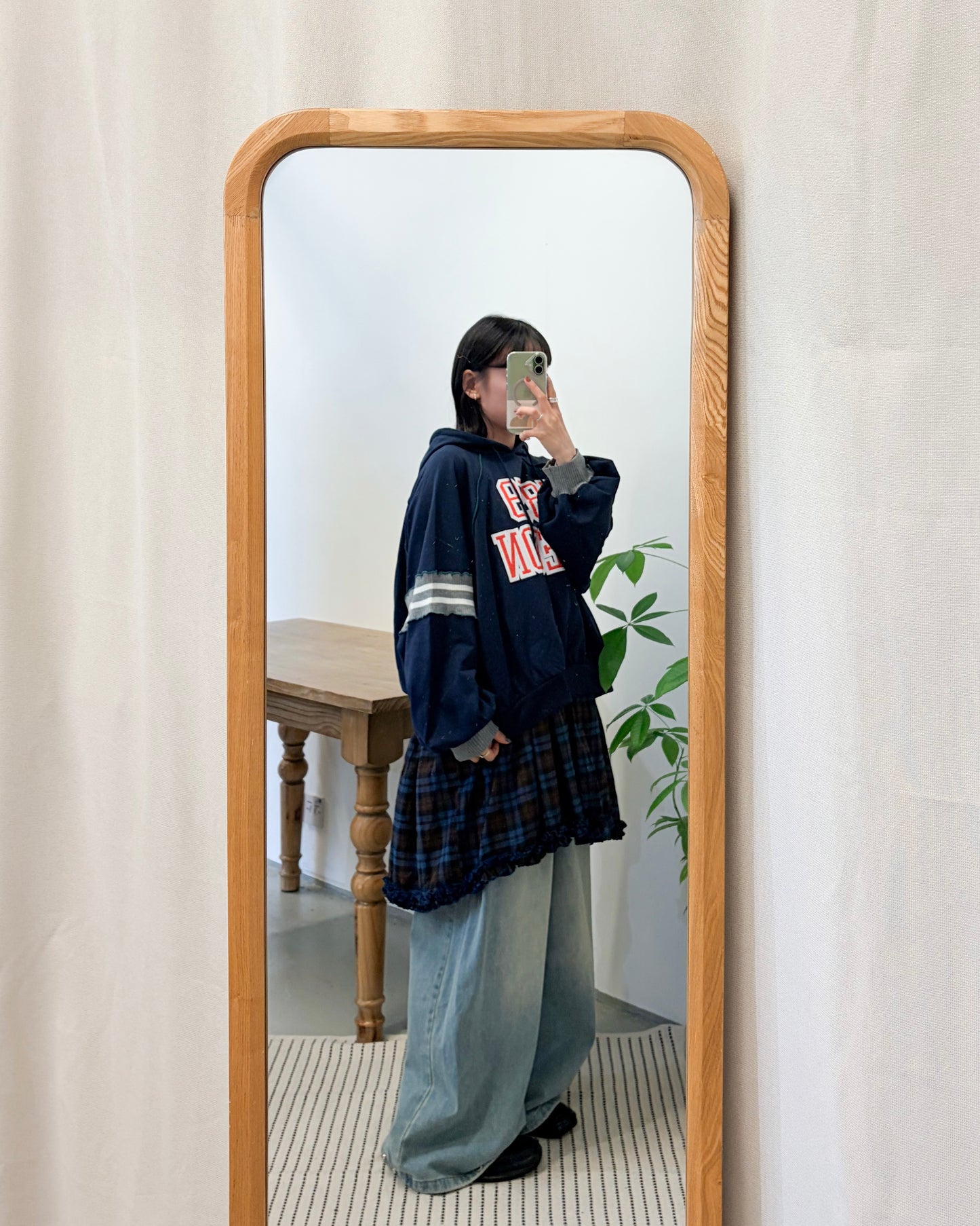 TP708- 拼布Printed Sweatshirt | Grey | Navy