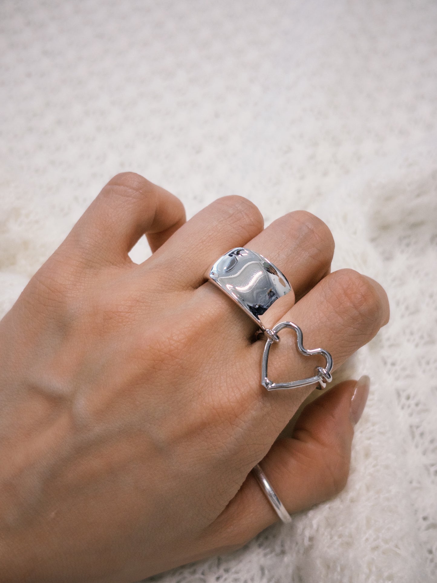 AC299-  鍍銀日光亮面粗介指