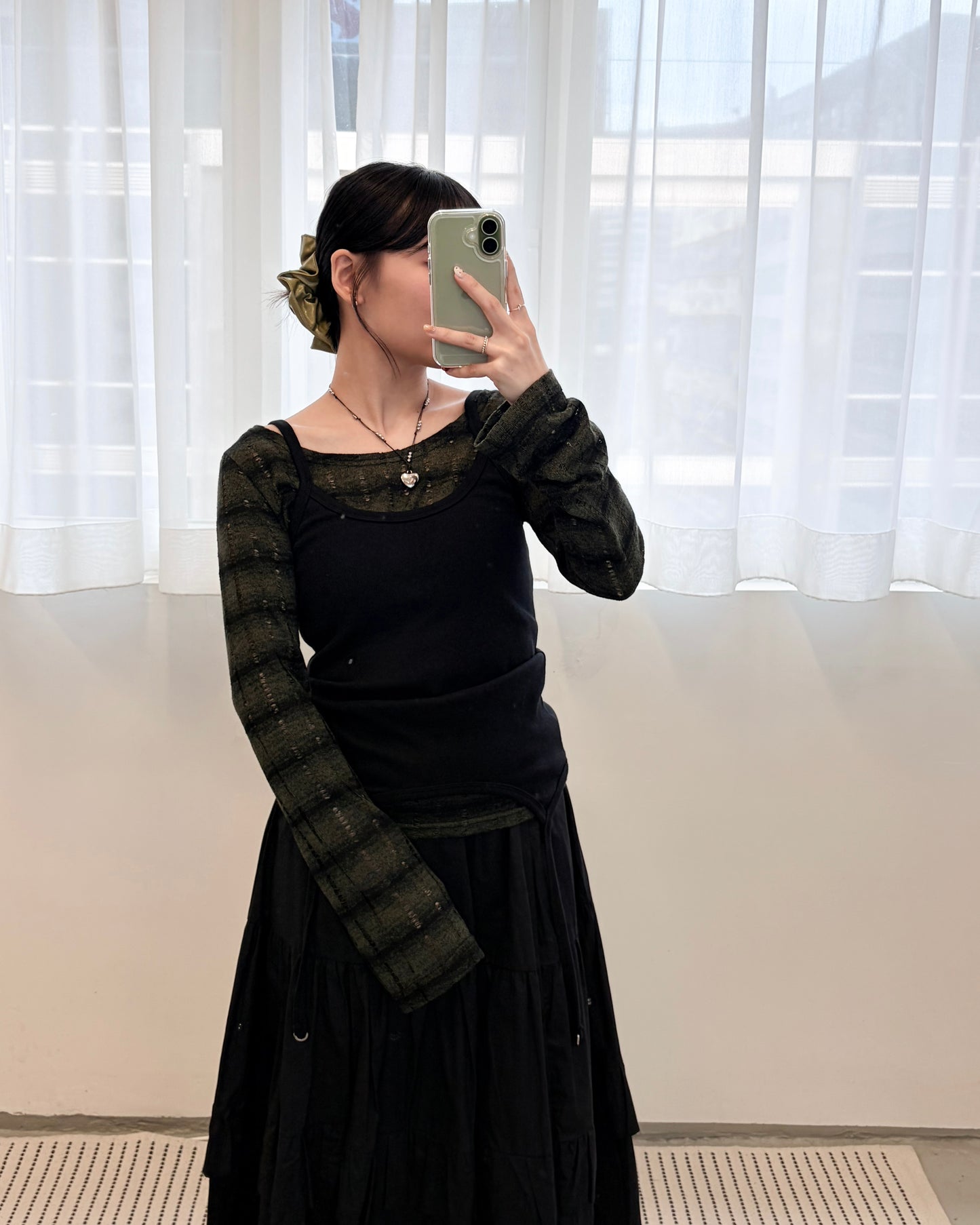 TP684- 破爛微喇叭袖橫間Top | Green | Brown