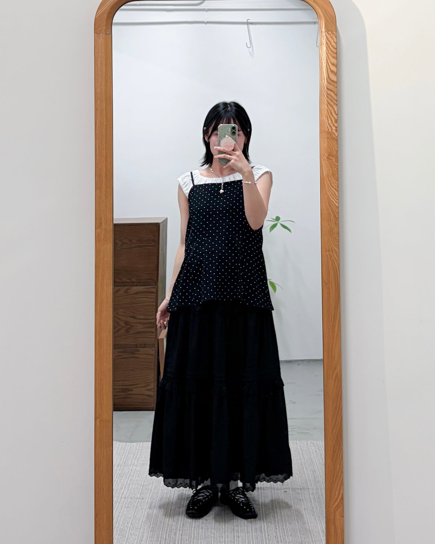 SK146- Three Ruffle Skirt | White | Black