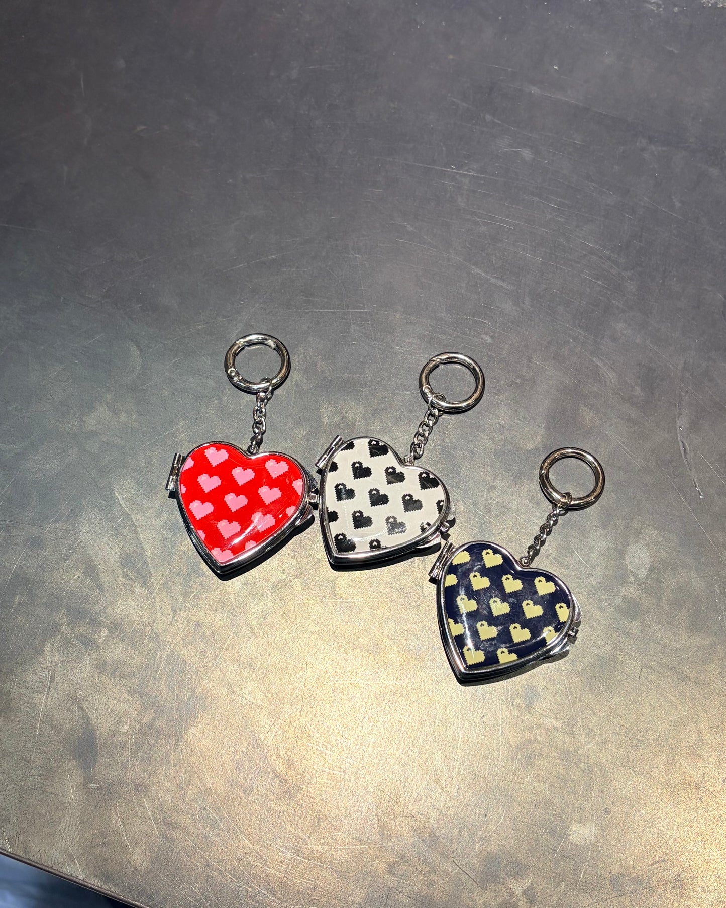 可愛配飾 心心鏡 | Red | Navy | White