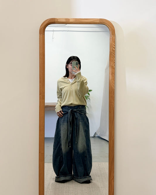 PT106- Design Ribbon Denim Jeans  ( S / M )