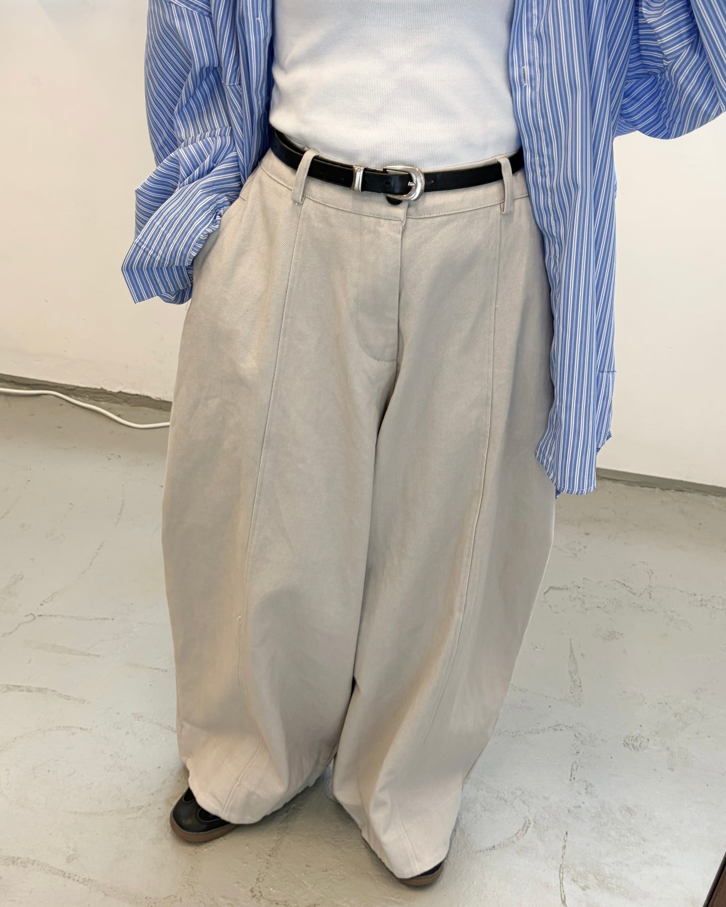 PT99- Wide Cotton Pants | Ivory | Navy