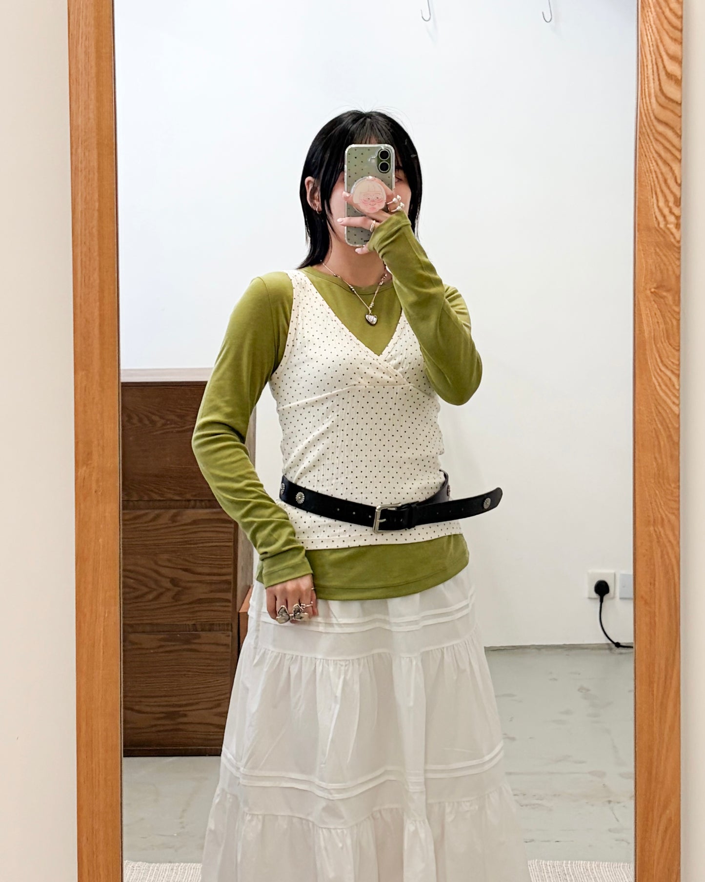 TP742- 皺紋波點V Neck Vest | Ivory | Grey | Black