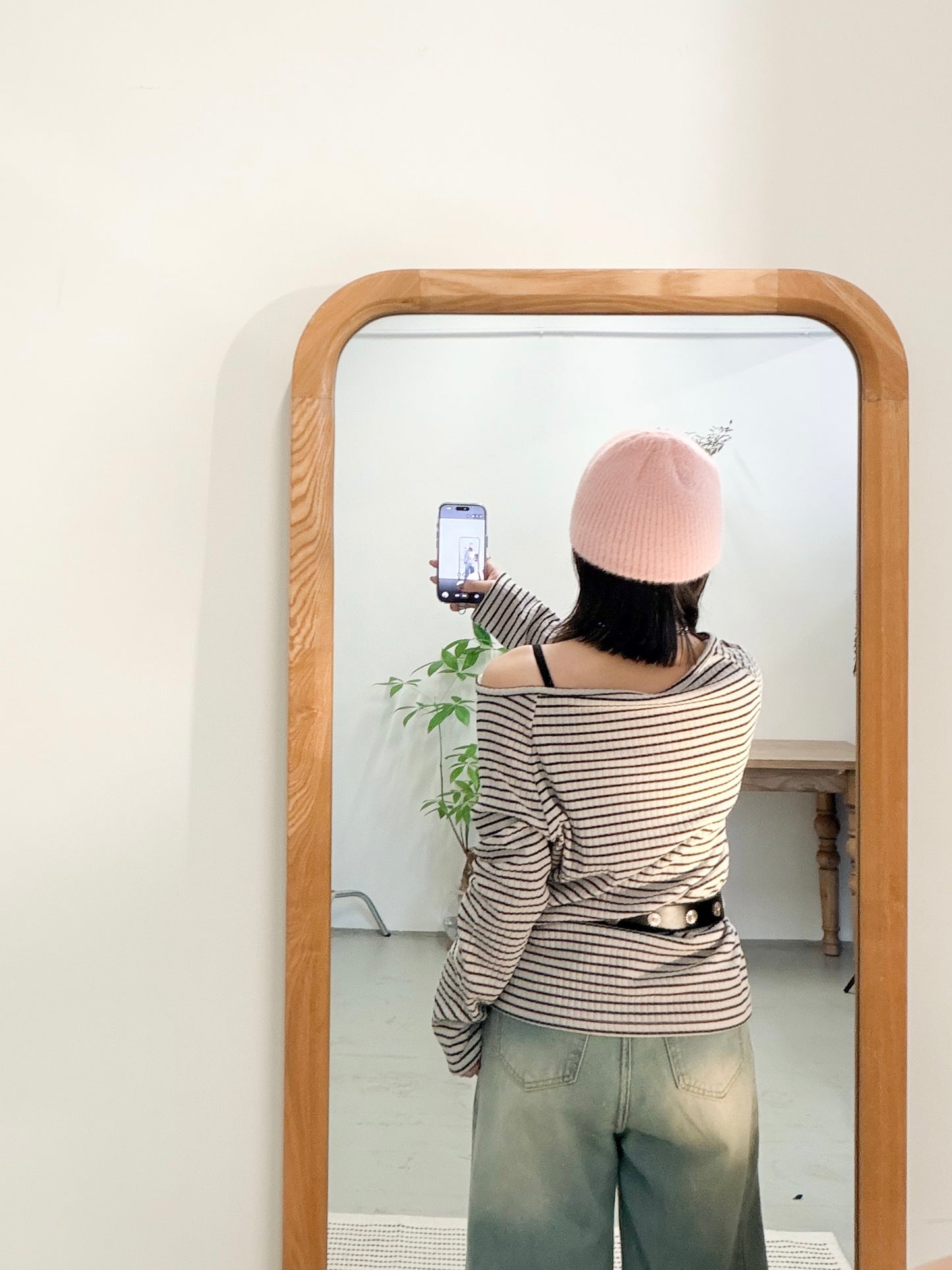 TP710- Off-shoulder Stripe Tee | Ivory | Charcoal