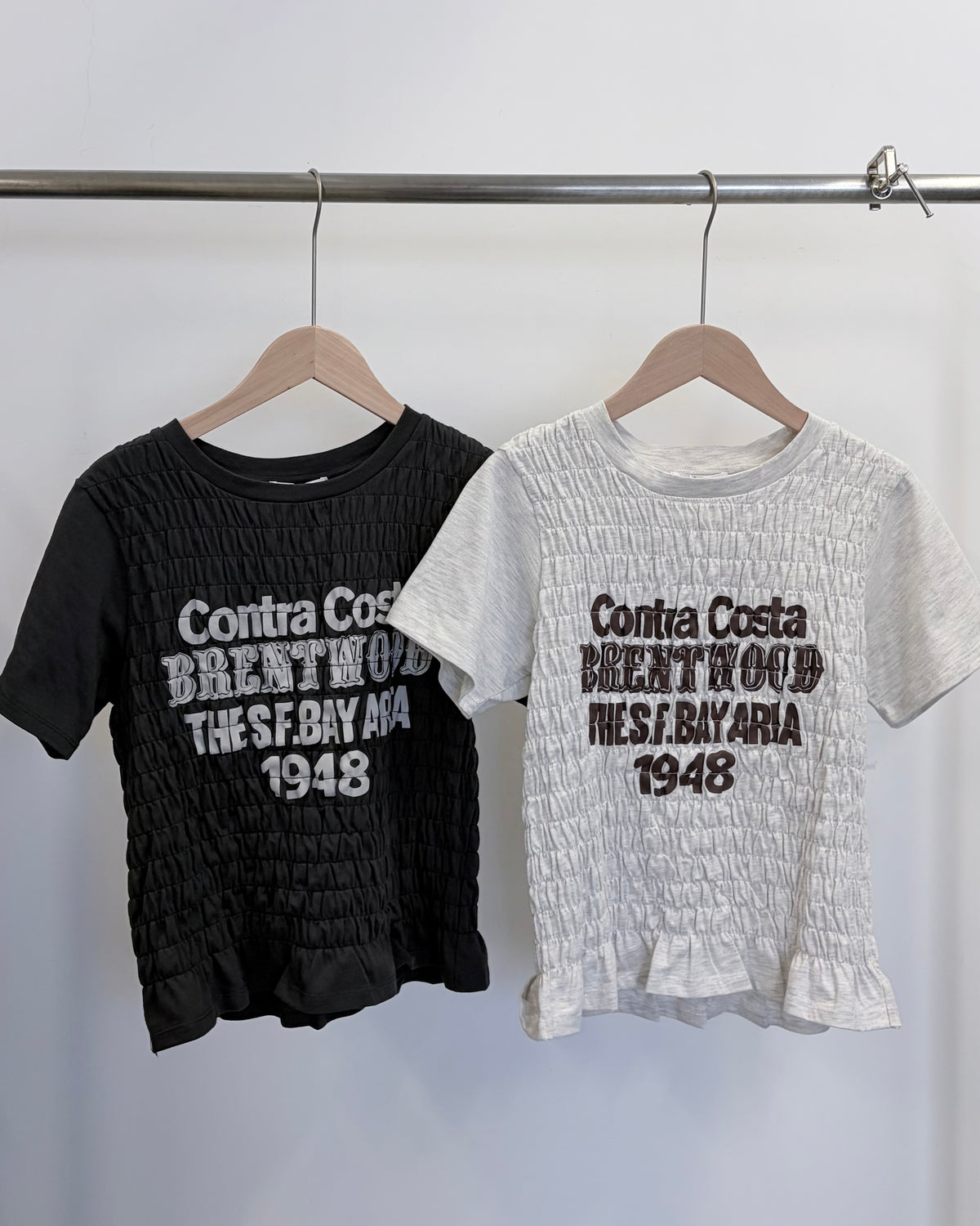 TP843- Printed Short Sleeve Shirring Top | Oatmeal | Charcoal