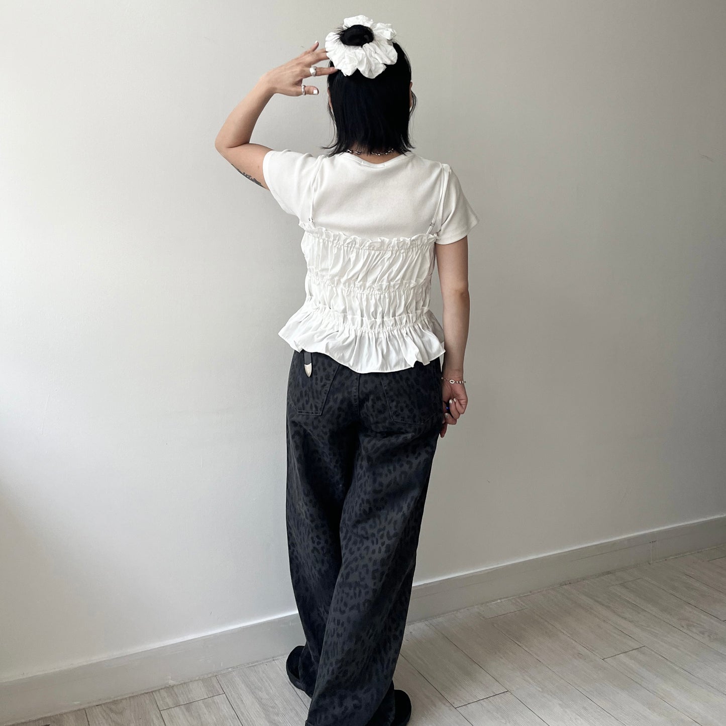 TP511- 平口吊帶Ruffle Ribbon Vest | White | Black