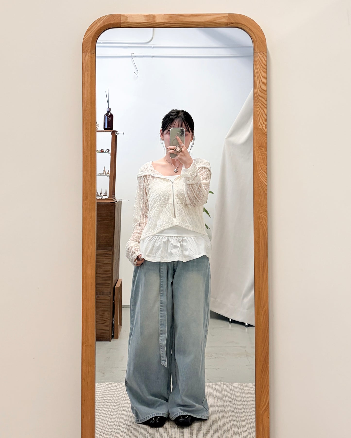 TP732- Zipped Switching Lace Top | Ivory | Black