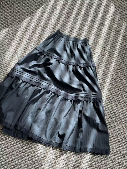 SK146- Three Ruffle Skirt | White | Black