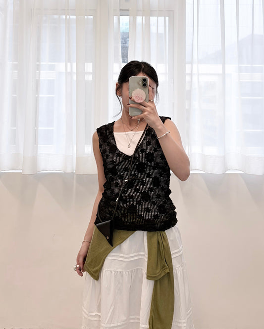 TP789- Floral Mesh Vest Top | White | Black