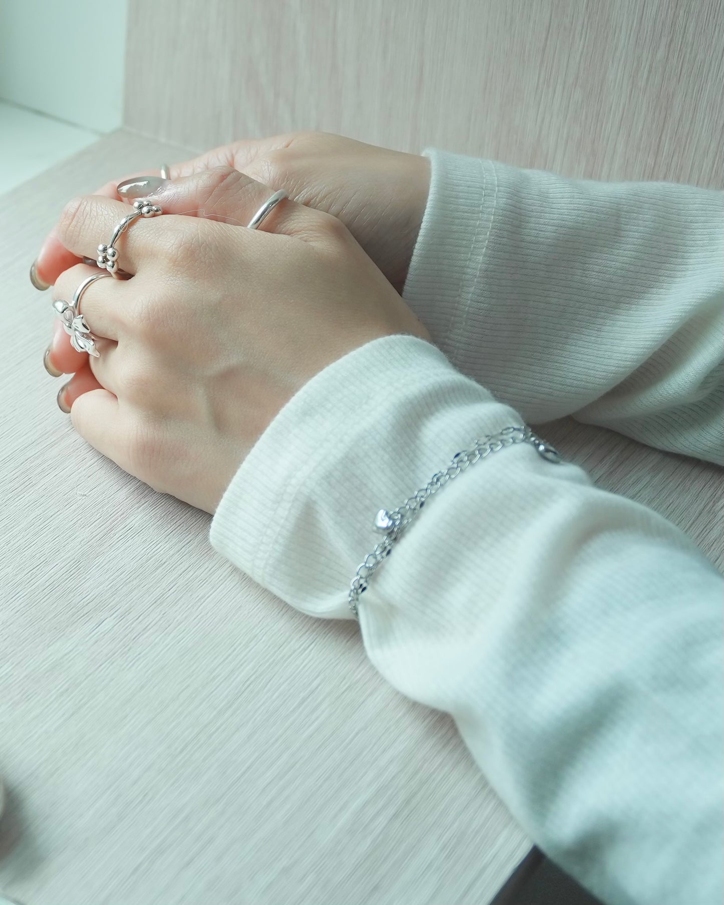 AC274- 雙手鏈吊心心手鏈 ( 醫療鋼 ）