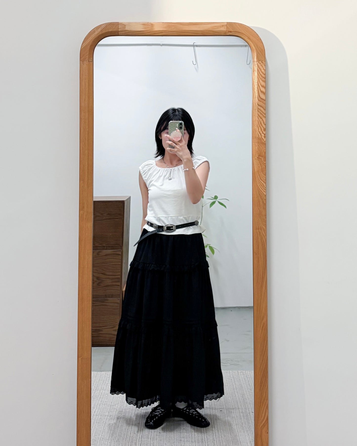 SK146- Three Ruffle Skirt | White | Black