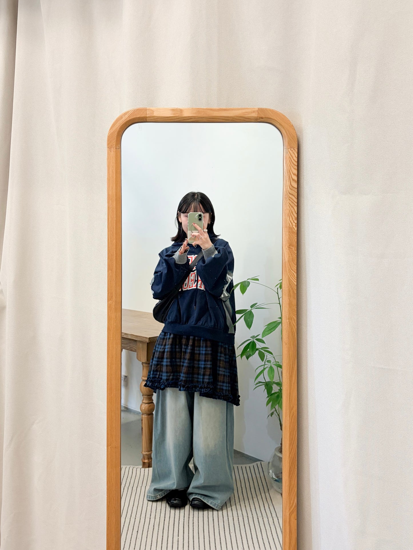 TP708- 拼布Printed Sweatshirt | Grey | Navy