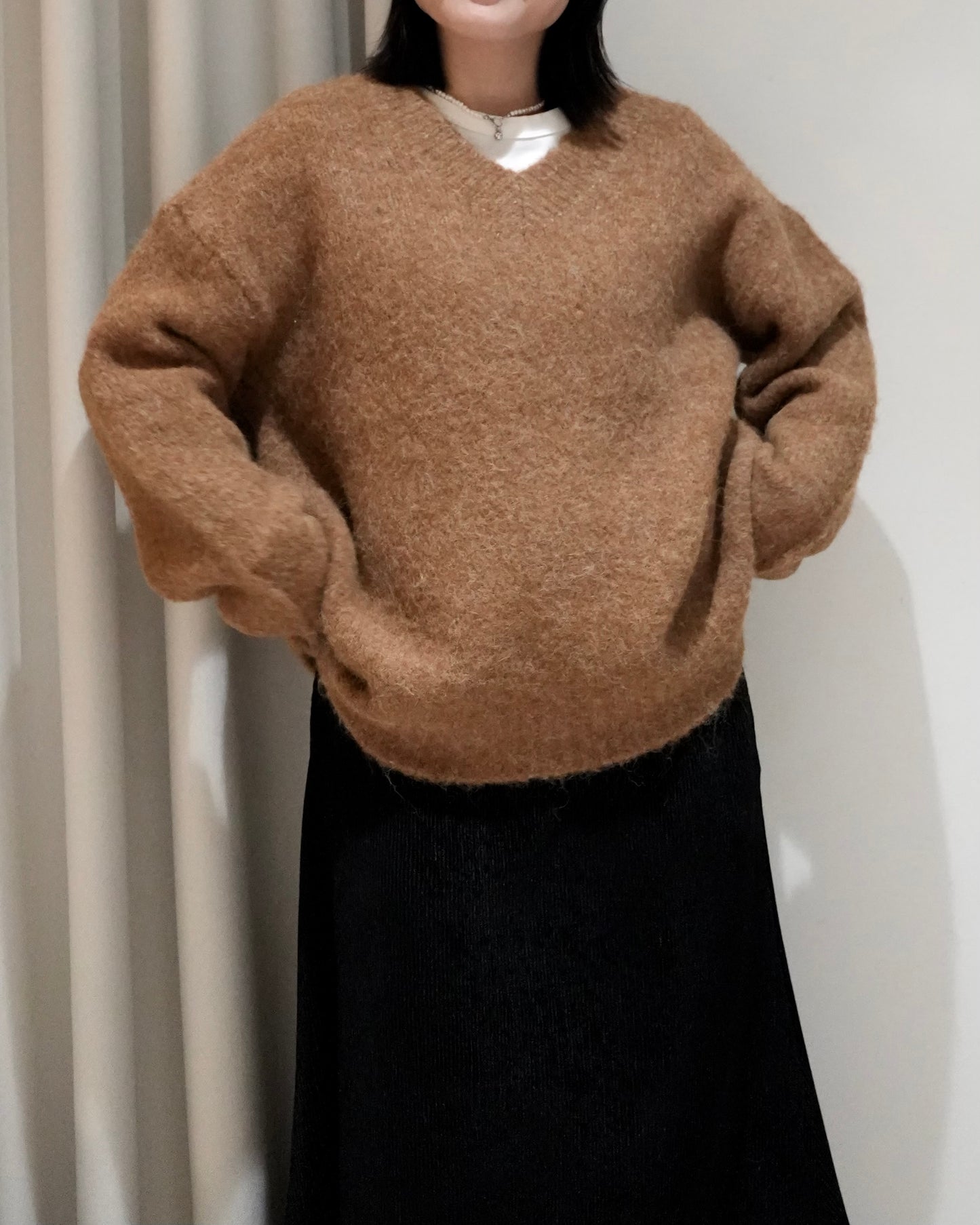 TP702- V Neck knit Top | Ivory | Camel | Brown