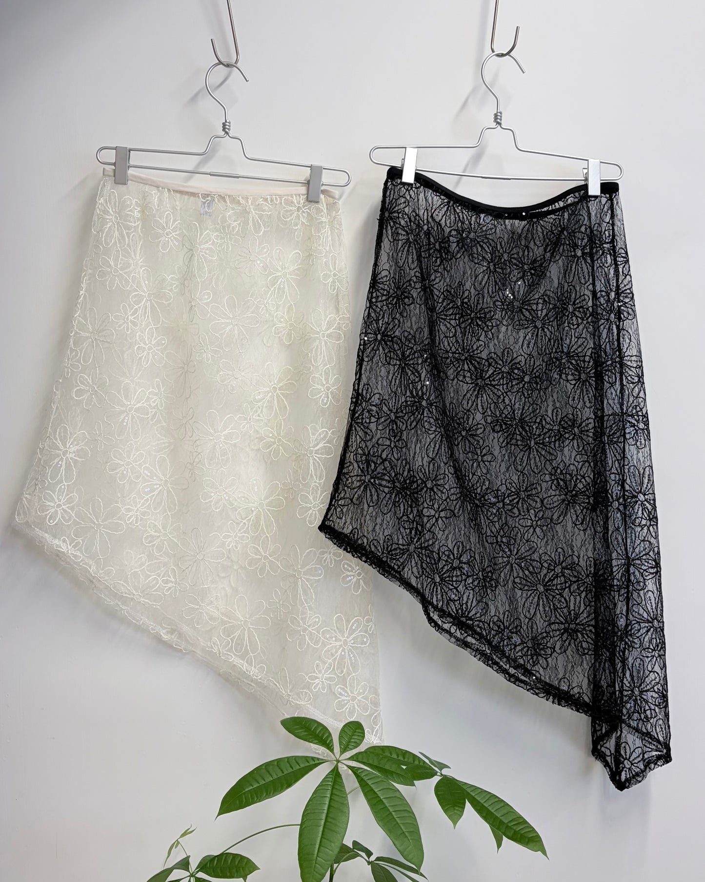 TP793- Flower Sheer Lace Overlay Skirt | Ivory | Black