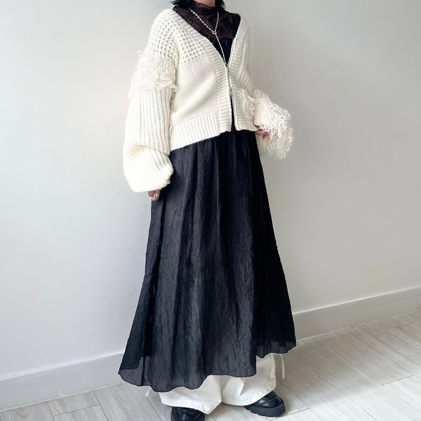 JK23-  Soso Sweater Cardigan | Ivory | Black