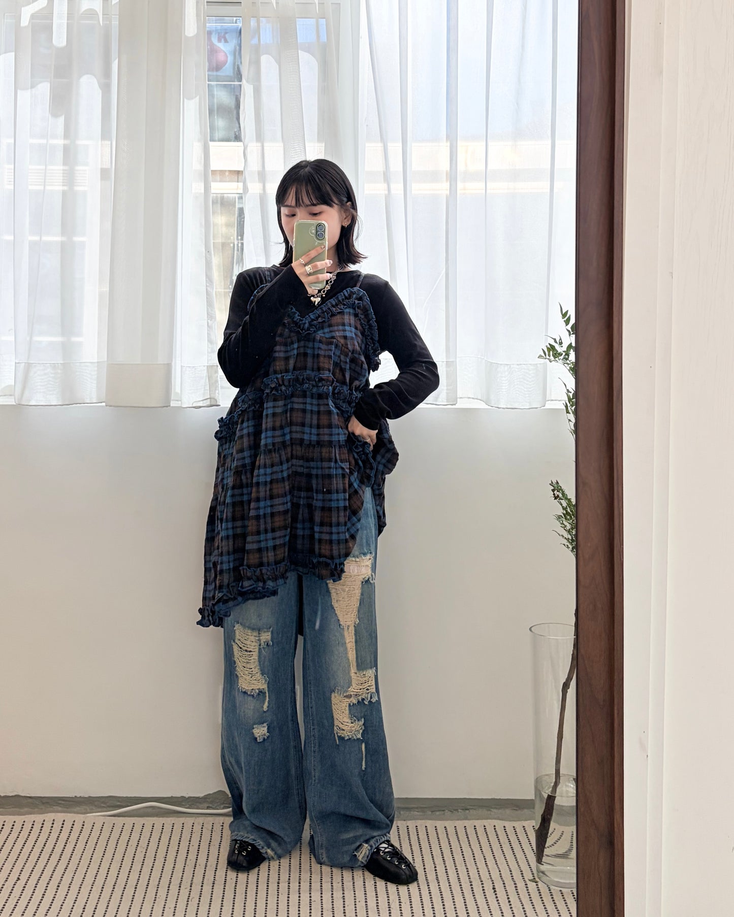 PT102- 破爛Lace Full Length Jeans