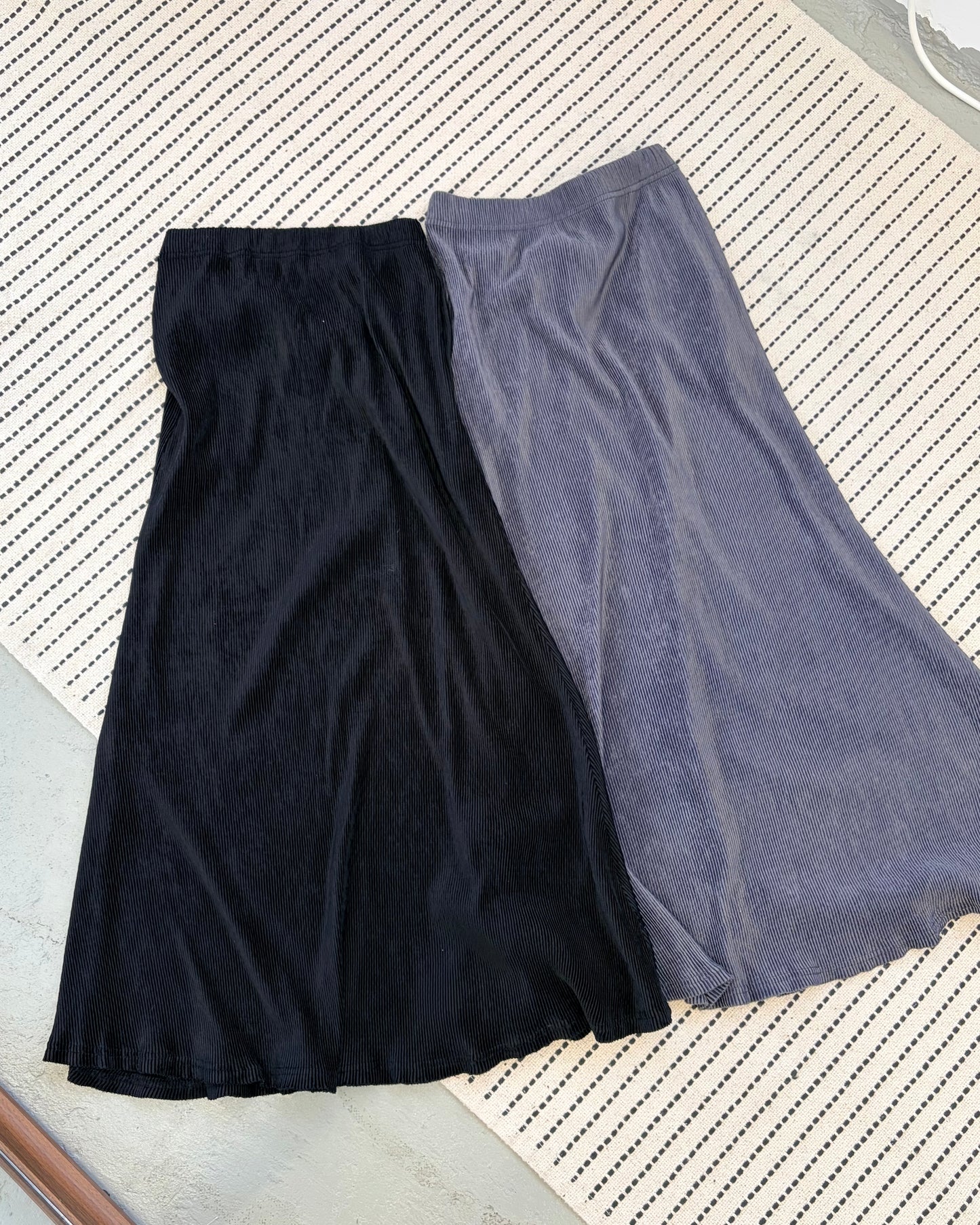 SK136- 絲絨Pocket Skirt ｜Light Grey | Grey | Red wine | Black