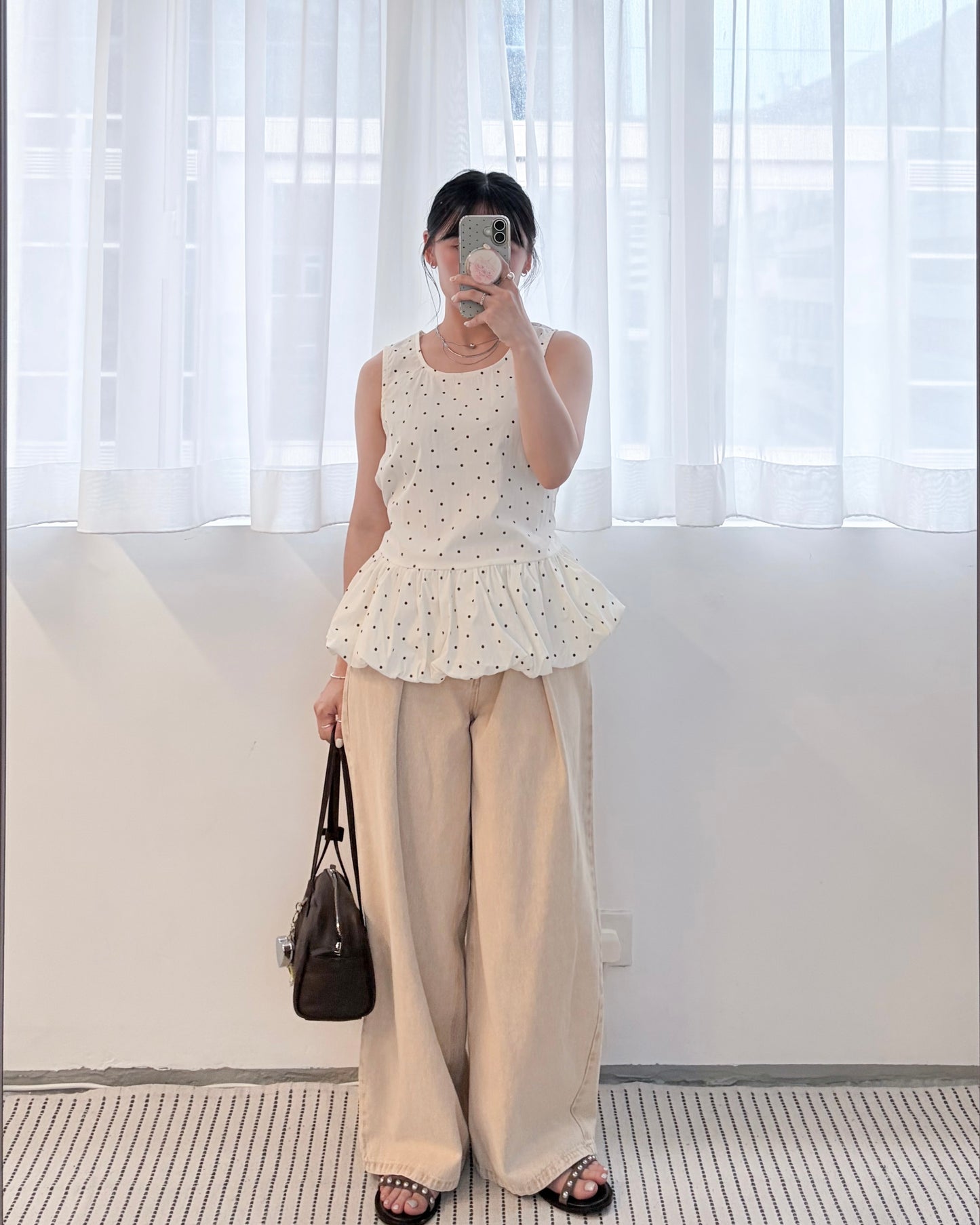 TP796- Dot Pullover Balloon Vest | Ivory | Black