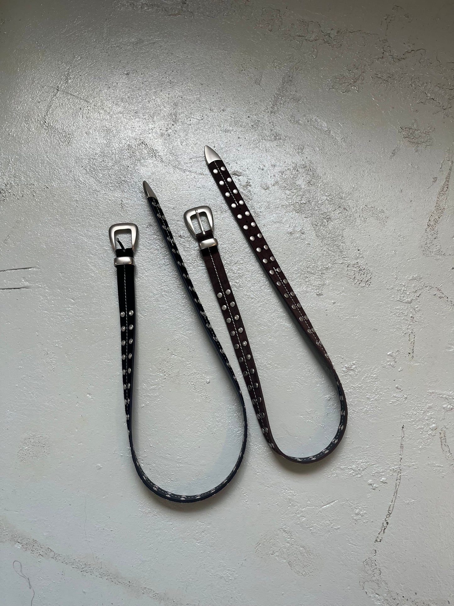 BT10- 麂皮鉚釘牛皮帶 | Brown | Black