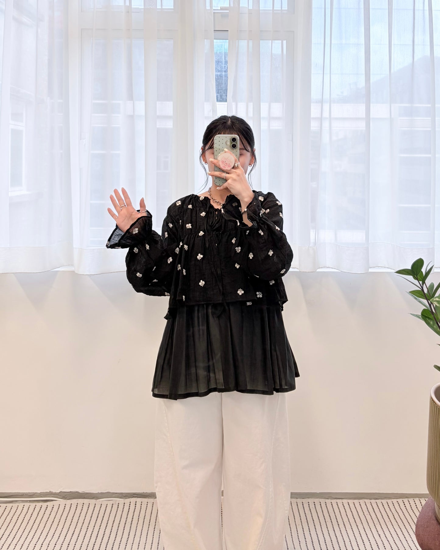 TP803- Flower Embroidery Blouse | White | Flower White | Flower Black